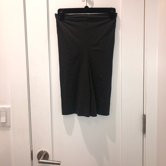 Spanx Thinstinstincts Mid-Thigh Short ⭐️ - Picture 5 of 5